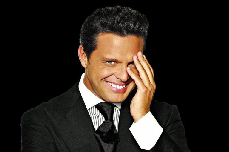 Luis Miguel celebra su cumpleaños con íntima fiesta organizada por su novia Paloma Cuevas