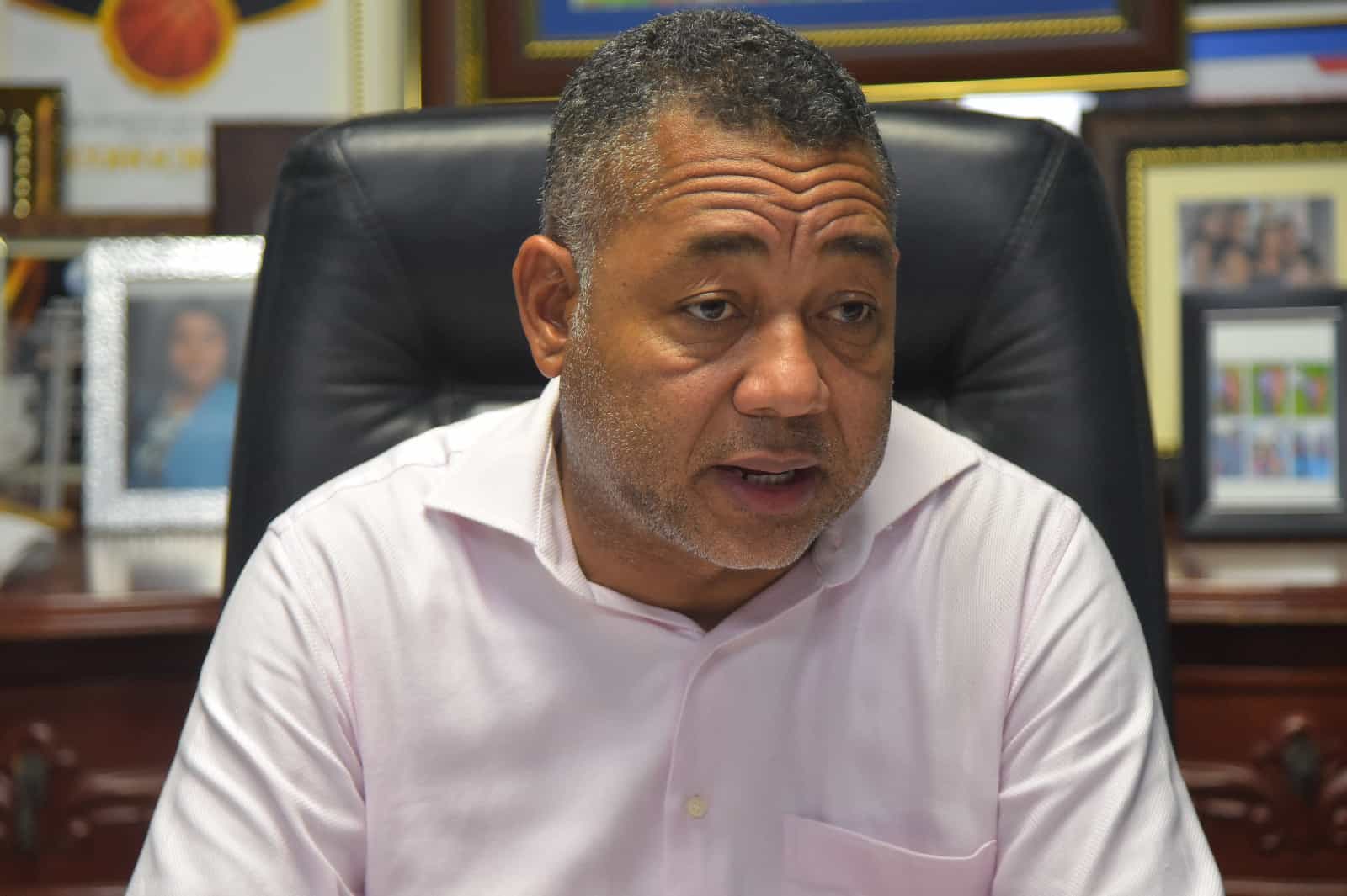 Alcaldía de Boca Chica cobra RD$300 para dar acceso a conductores a las áreas de los restaurantes