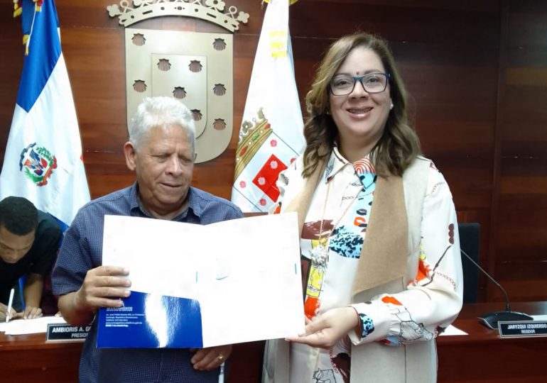 Ayuntamiento de Santiago mantiene subsidios a más de una veintena de instituciones