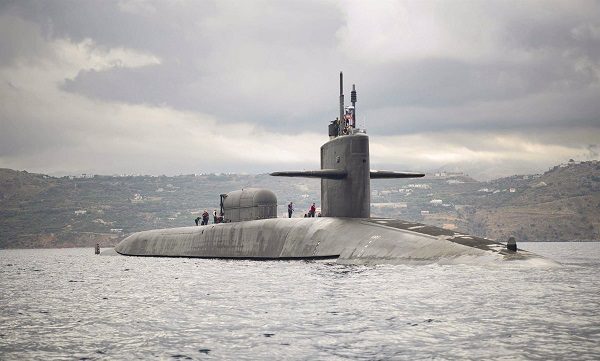 EU despliega submarino en golfo Pérsico, aumenta tensión con Irán