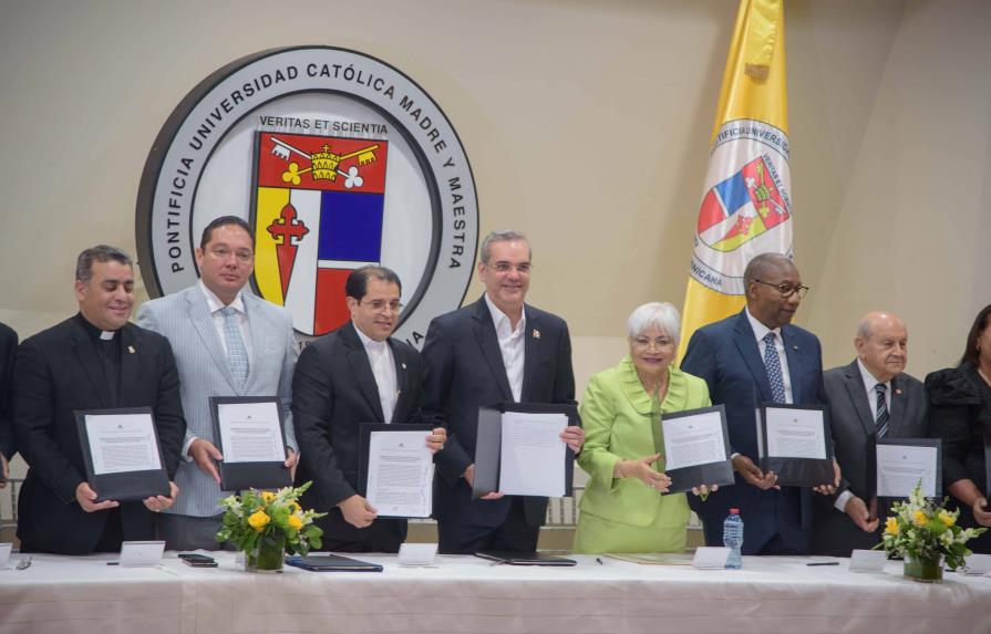 Firman pacto con 13 universidades para capacitar policías; programa incluye manejo de las emociones