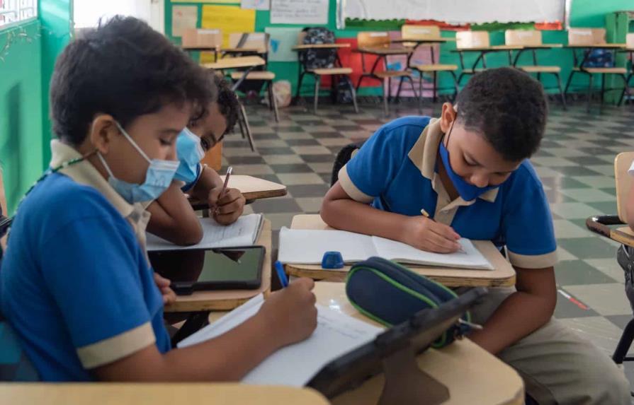 El Inabie invertirá 1,970 millones en nuevos uniformes escolares