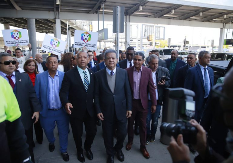 Leonel llega a New York para participar en varias actividades políticas y académicas