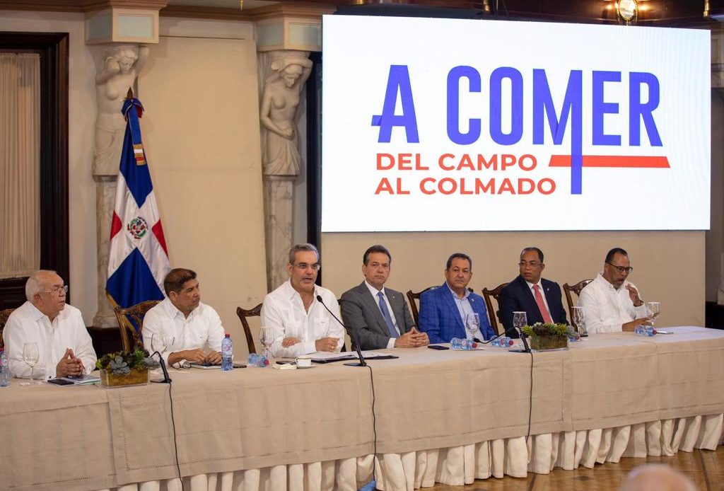 Abinader encabeza lanzamiento programa “A Comer: Del Campo al Colmado” que abaratará precios de alimentos