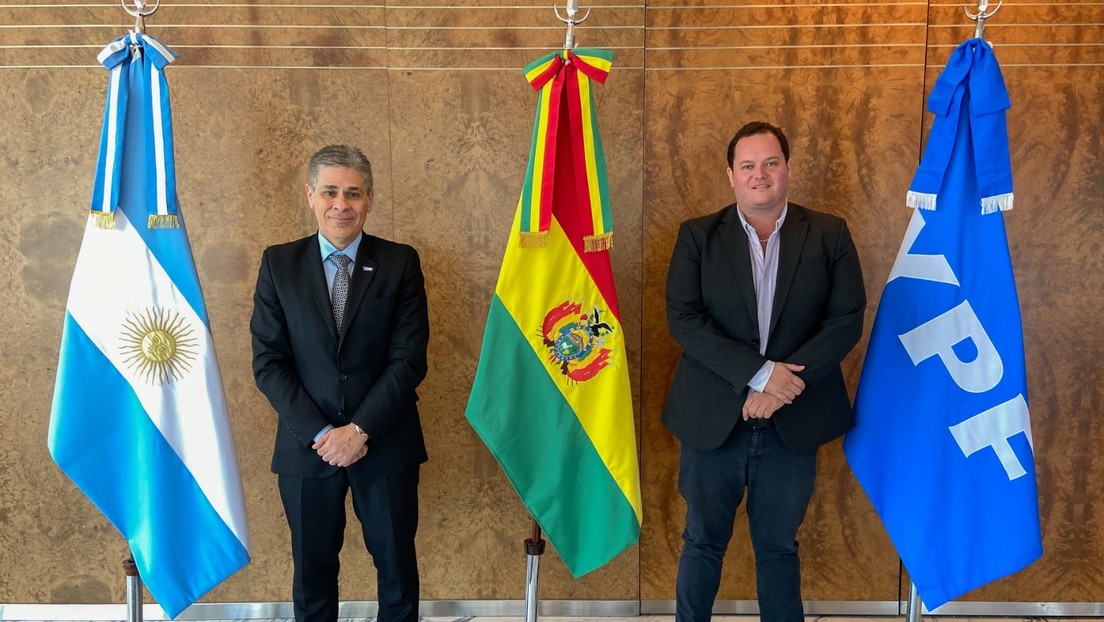 La argentina YPF y la boliviana YPFB se asocian para explorar pozo gasífero en el país andino