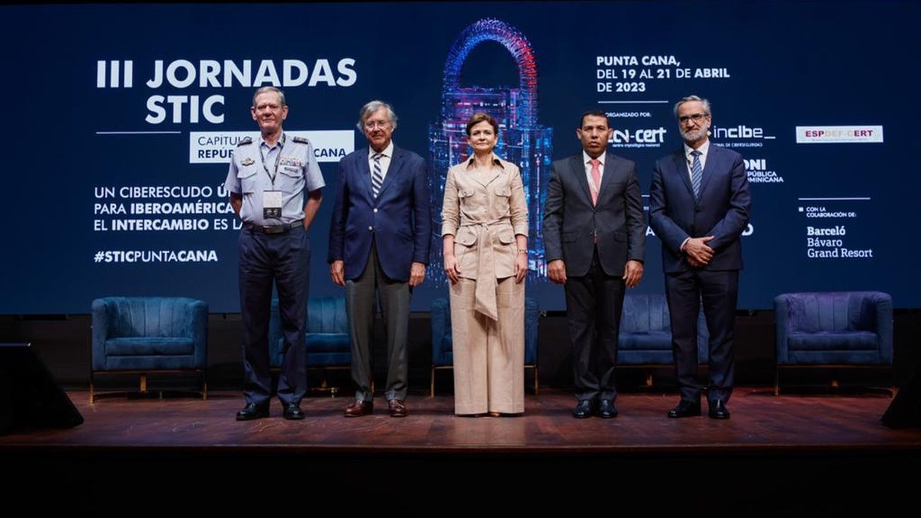 “La seguridad del ciberespacio es una plataforma firme para el desarrollo económico y social de nuestro país y nuestra gente”