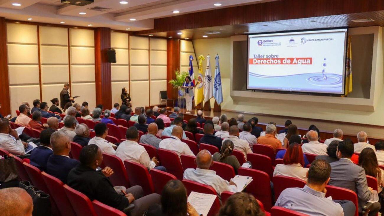 Medio Ambiente e INDRHI culminan con éxito taller sobre Derechos de Agua
