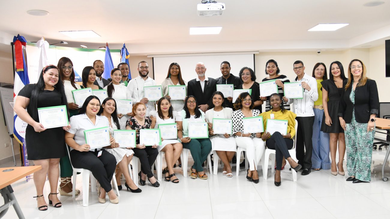 Ministerio de Salud Pública gradúa a 20 nuevos especialistas de Epidemiología de Campo