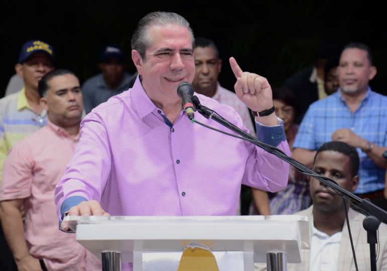 Francisco Javier al Gobierno: "Distribuyan bombas en todo el país porque el PLD de las calles no saldrá”