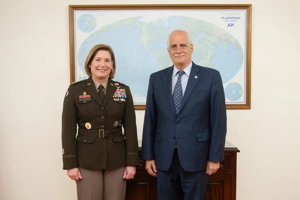 La jefa del Comando Sur estadounidense, Laura Richardson, visitará de nuevo la Argentina