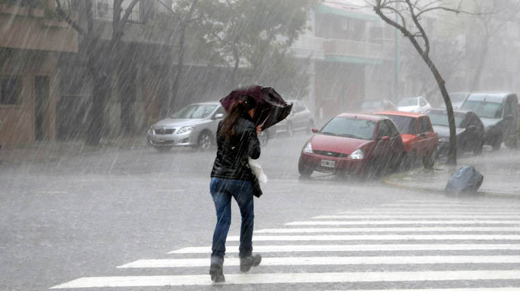 Meteorología vaticina que habrá lluvias hasta el lunes cuando comience vaguada a debilitarse