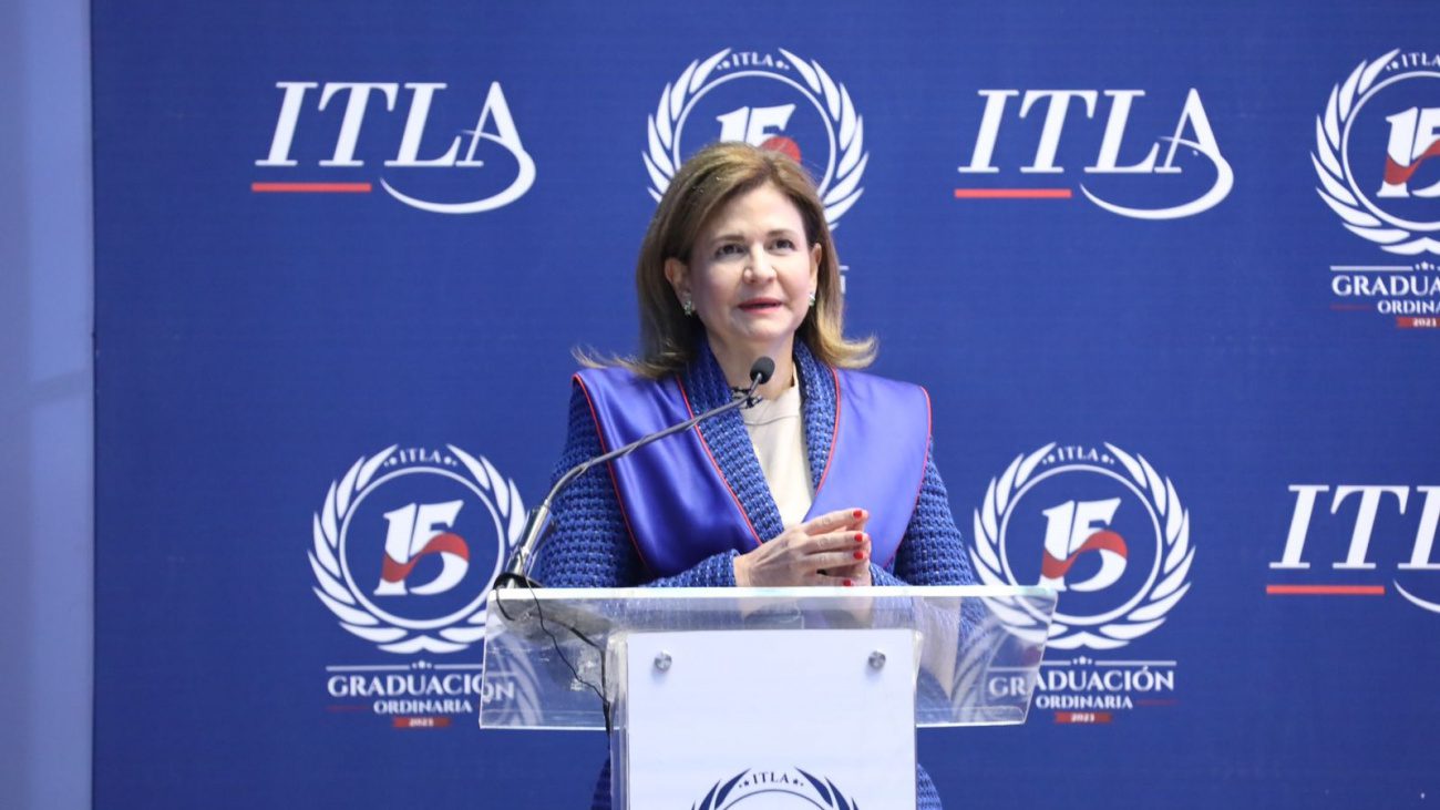 Vicepresidenta Raquel Peña encabeza graduación del ITLA; reafirma compromiso del Gobierno de fortalecer y expandir educación técnica superior
