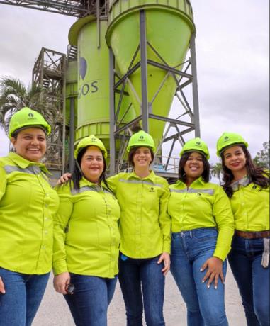 Cementos Argos, primera empresa cementera en República Dominicana en recibir el Igualando RD