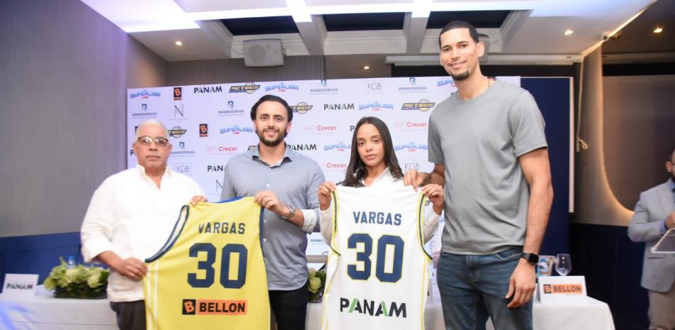 Metros de Santiago listos para la batalla en la Súper Liga
