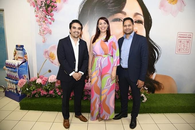Sirena invita a clientes a florecer desde el “Mes de la Belleza”
