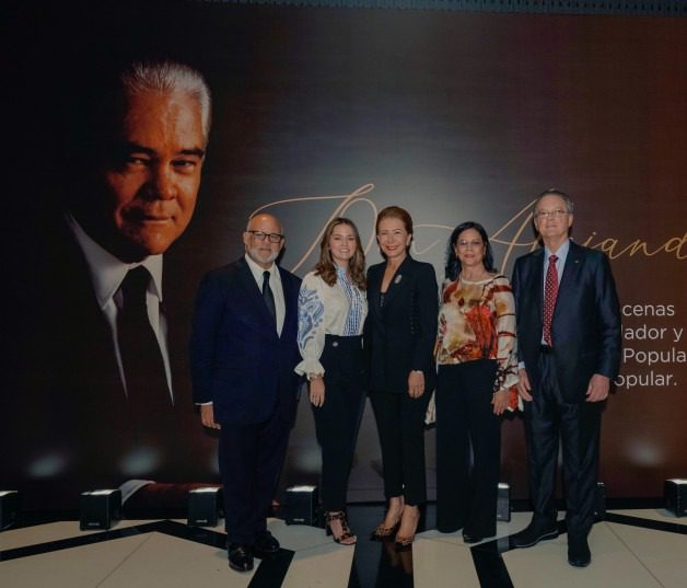 Homenaje a los aportes de Alejandro E. Grullón en favor de la sociedad