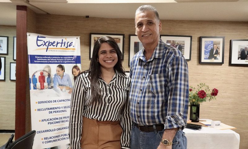Experta presenta el libro "Delega y Transforma"