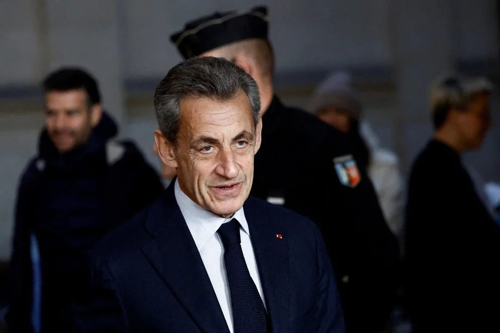 La Justicia francesa ratificó la sentencia de tres años de cárcel contra Nicolas Sarkozy por corrupción