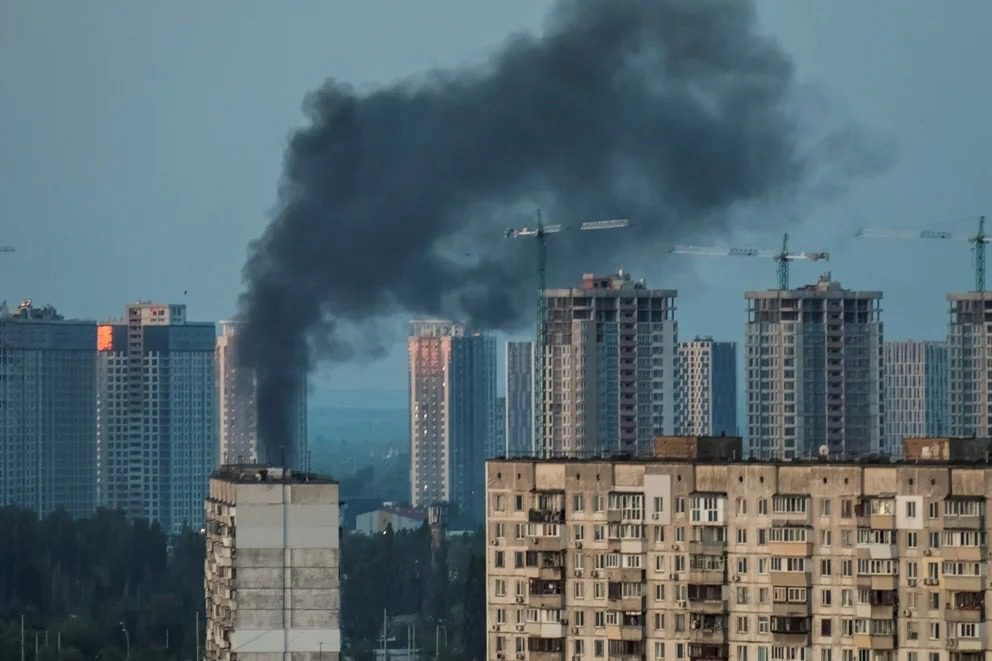 Al menos un muerto y dos heridos dejó un bombardeo masivo de Rusia a Ucrania
