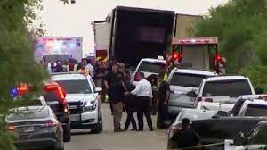 7 muertos tras atropello a varios peatones en Texas