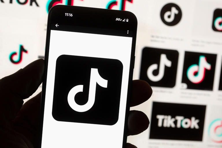 ¿De qué se trata el ‘juego del ascensor’, el nuevo desafío de TikTok?