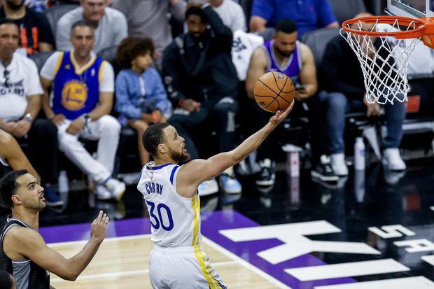 NBA: Los Warriors clasificaron en Sacramento y los Heat pegaron primero ante los Knicks