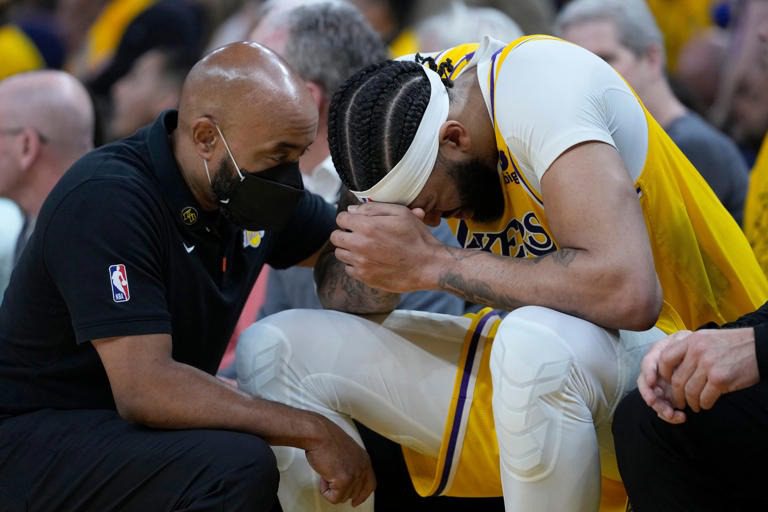 Lakers esperan contar con Anthony Davis para 6to duelo ante Warriors
