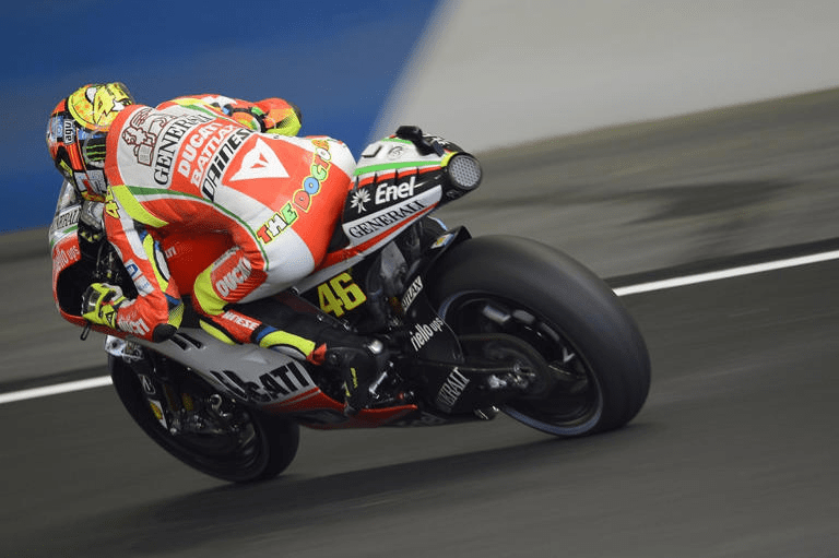 JoseManuel Cazeaux señala un gran error de Ducati con Valentino Rossi