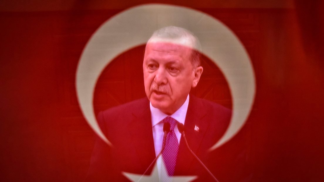 "¡Bye, bye, Kemal!": Erdogan proclama su victoria en las presidenciales de Turquía