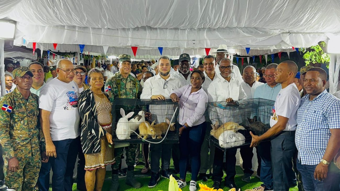 El Fondo Especial para el Desarrollo Agropecuario inicia relanzamiento de la producción de conejo en el país; inauguran Festival del Conejo en El Llano de Elías Piña