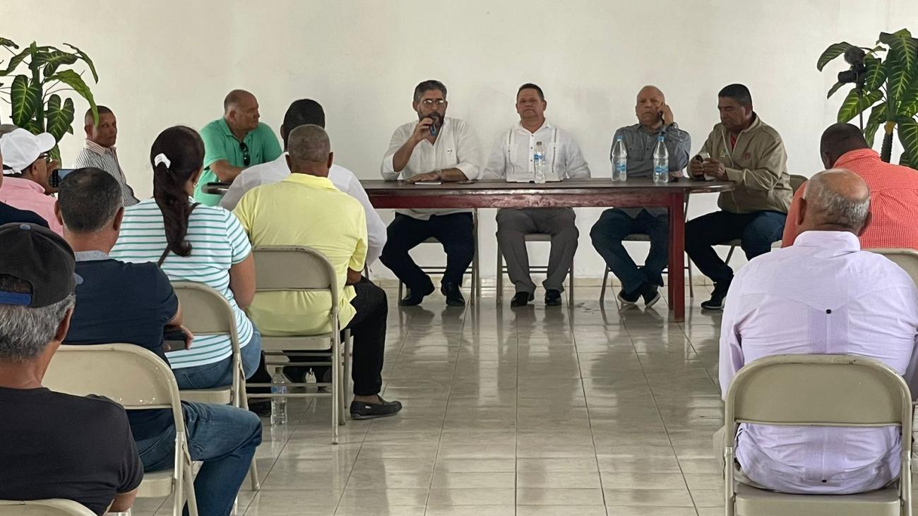 El Ministerio de Medio Ambiente socializa proceso de tasación de predios agrícolas de la vertiente sur del Parque Nacional Valle Nuevo