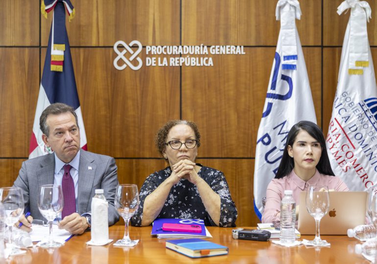Fiscales reforzarán combate contra el comercio ilícito en todo el país