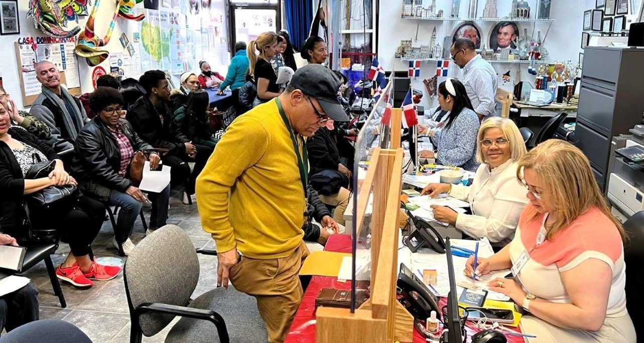 Consulados de NY y Chicago realizarán operativos móviles en Cleveland este sábado 20 y domingo 21 de mayo