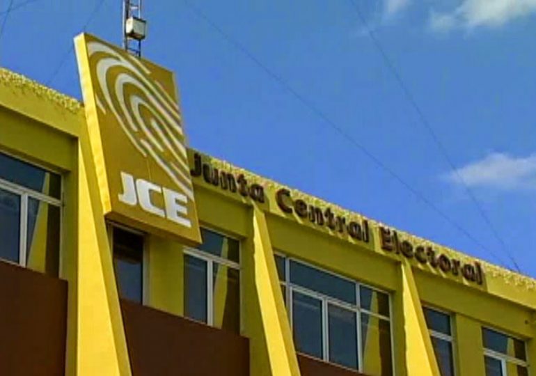 JCE extiende plazo PRM, FP y GenS depositen las demarcaciones incluidas en sus primarias