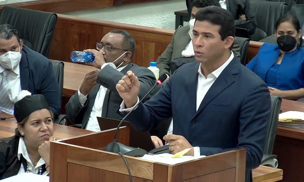 Jueza aplaza para el viernes audiencia de los casos Coral y Coral 5G