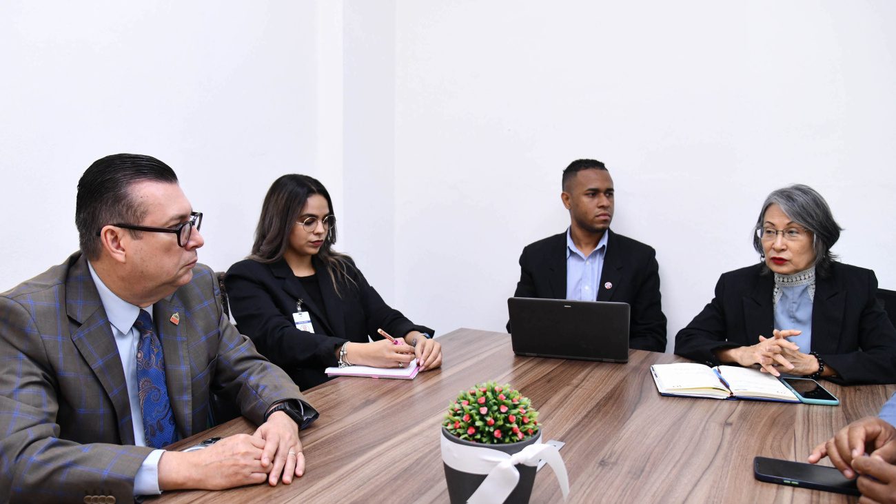 Ministerios de Educación y Salud Pública trabajan en mesa interinstitucional para solucionar situación niños del KOGLAND