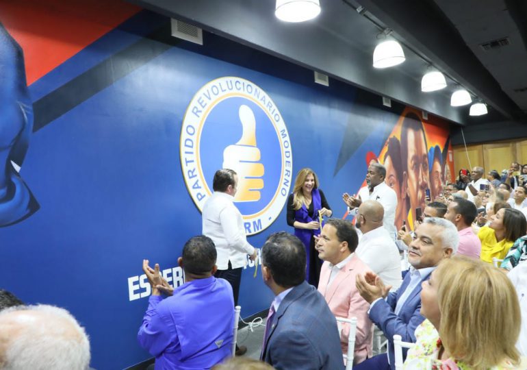 PRM inaugura nueva Casa Nacional con homenaje a Peña Gómez