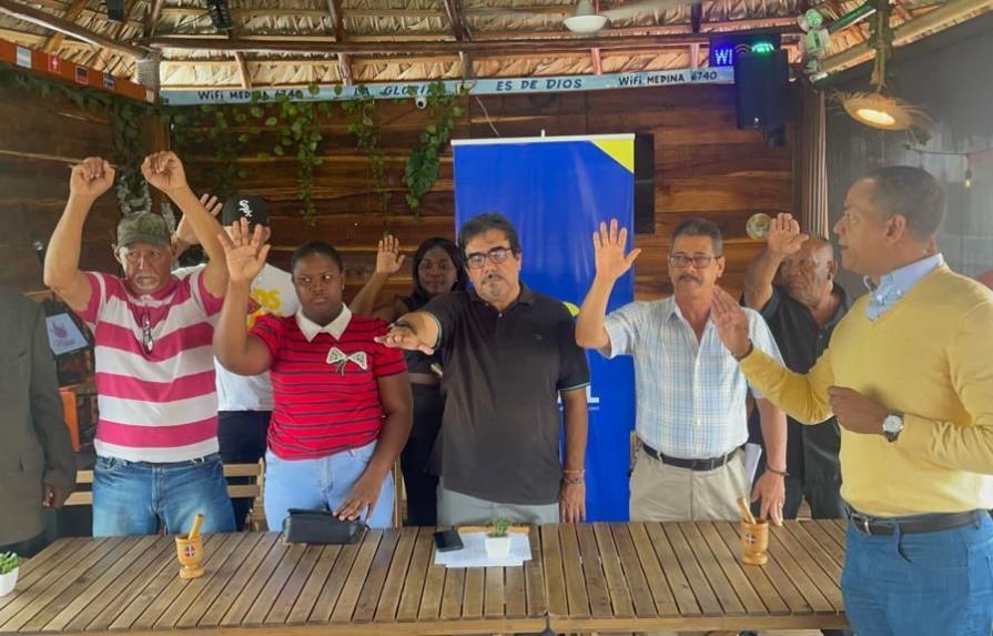 Exdirigentes peledeístas pasan a Justicia Social, de Julio César Valentín
