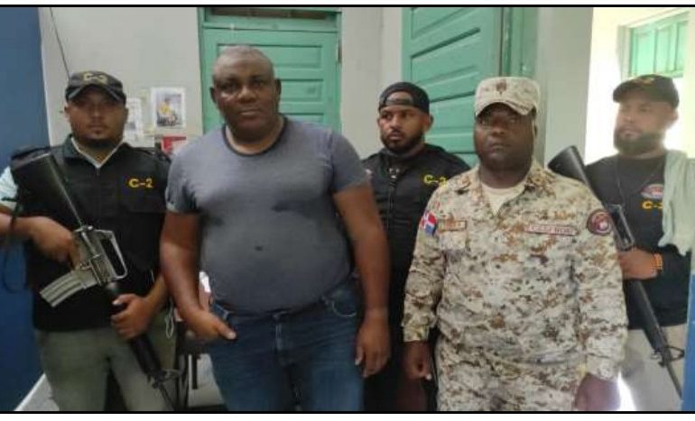 CESFRONT captura a contrabandista Expedito Rodríguez (Bobolé)