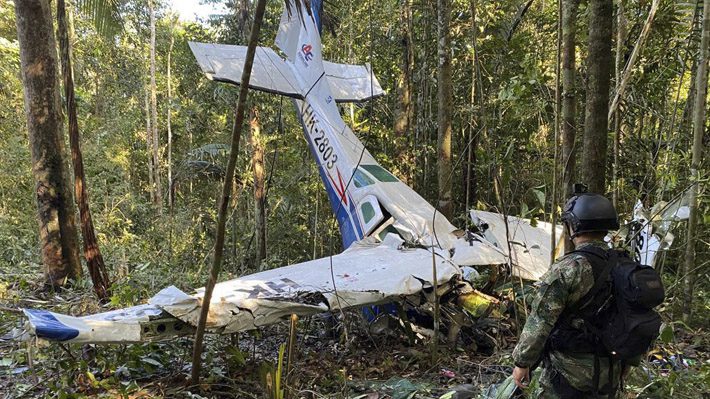 Colombia: La historia de los cuatro niños desaparecidos tras accidente aéreo y que Petro anunció como "encontrados"