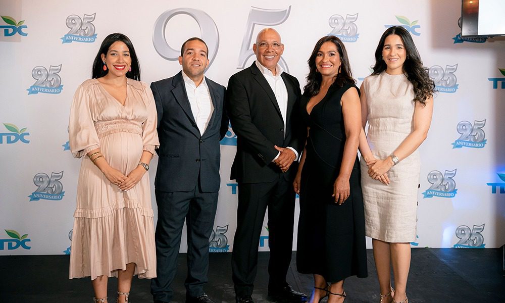 TDC conmemora sus 25 años de servicio en el país