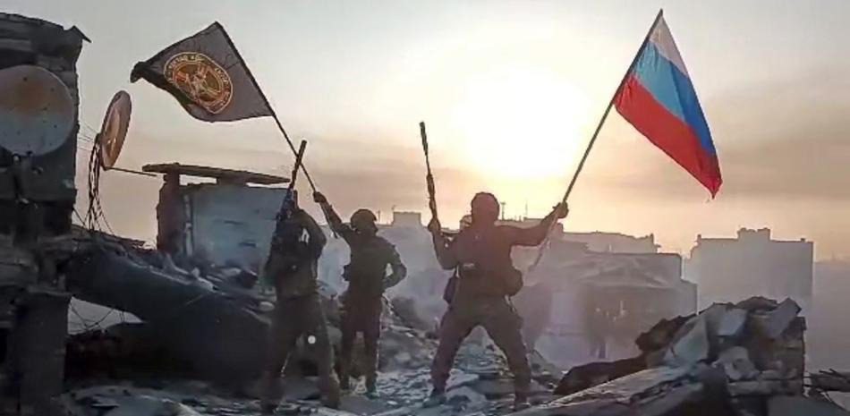 Embajada de RD en Rusia pide a dominicanos estar atentos a movilización militar