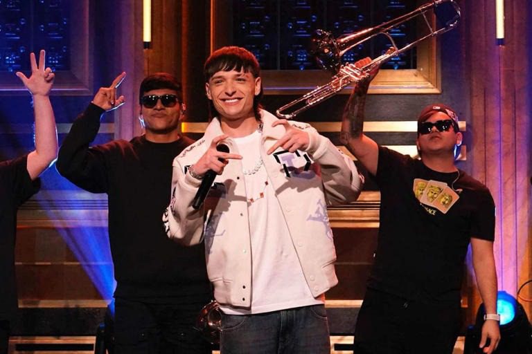 Las colaboraciones del nuevo disco de Peso Pluma