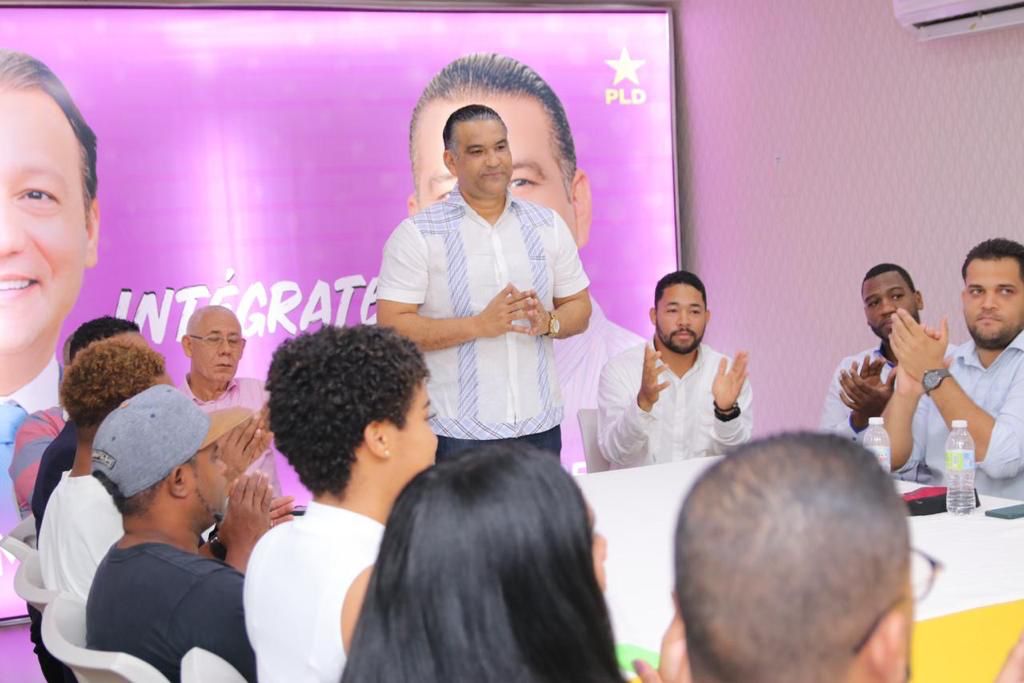 Luis Alberto promete poner en funcionamiento las escuelas laborales en SDE