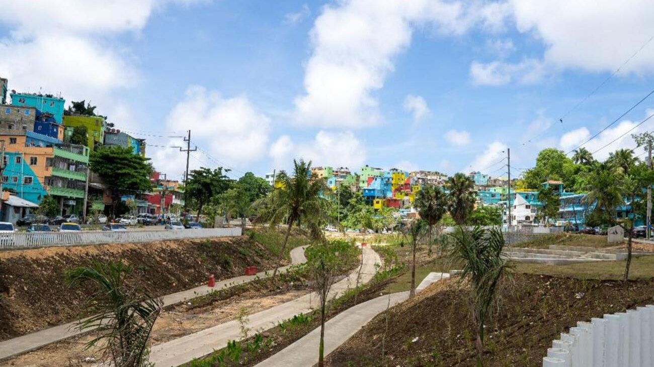 CAASD interviene 42 kilómetros de cañadas en el Gran Santo Domingo para impactar positivamente al medioambiente