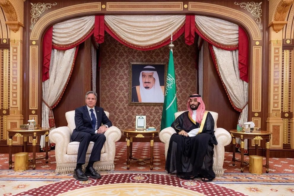 "¡Gran alianza estratégica! EEUU y Arabia Saudí se unen para enfrentar el terrorismo y revolucionar la economía en Oriente Medio"