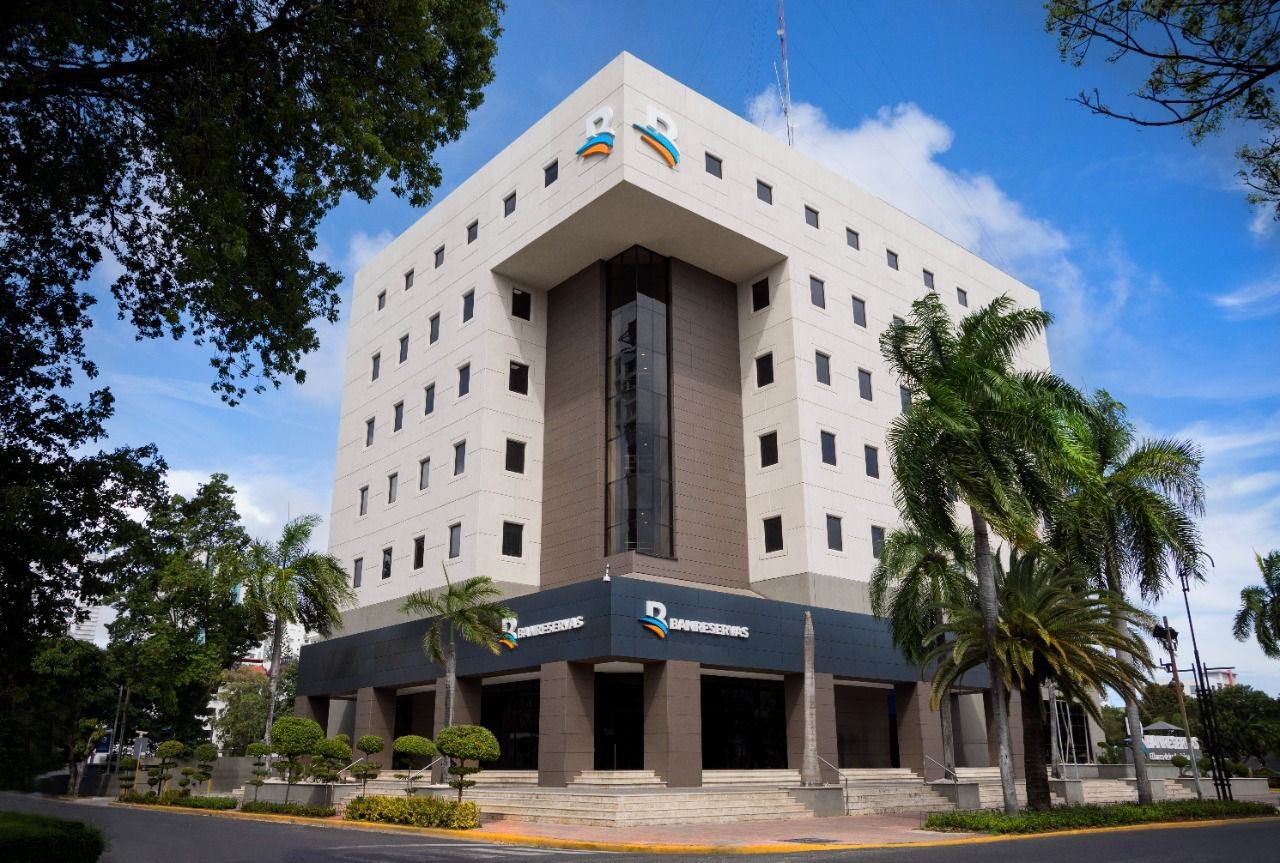 Pereyra anuncia Reserva Federal de EE. UU. aprueba dos sucursales Banreservas para Nueva York y Miami