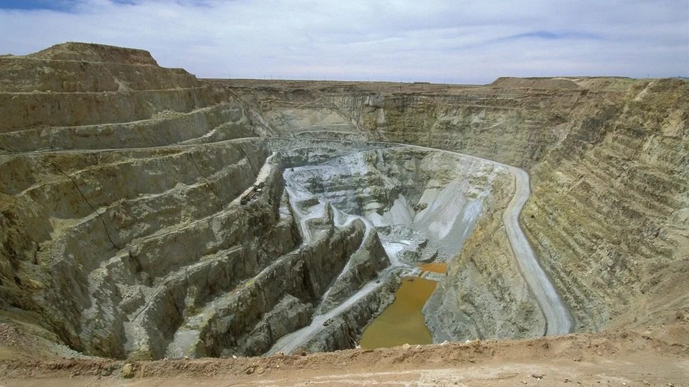 El oro de los chinos en Bolivia: la brutal contaminación tras el aumento de las reservas de Beijing