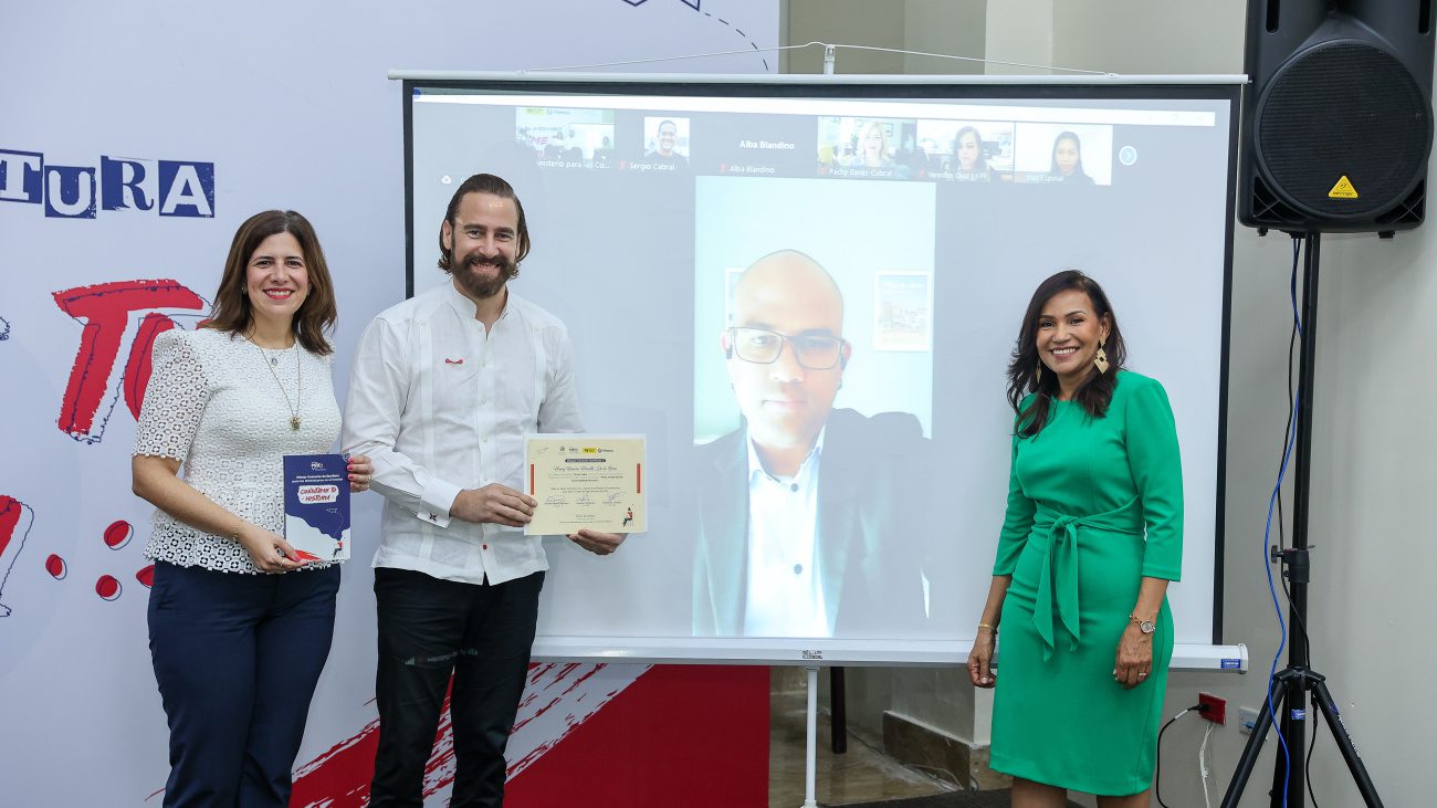 INDEX junto a Vimenca y Western Union presentan ganadores del concurso “Cuéntame tu Historia”