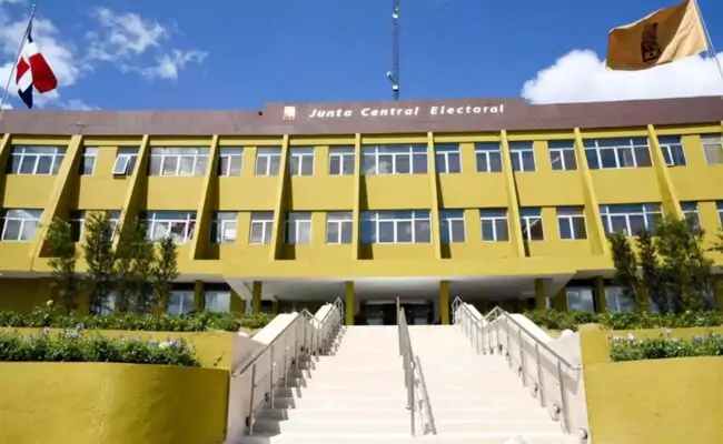 JCE auditará escáneres utilizados en elecciones pasadas y que se usarán en 2024